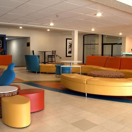 Adventureland Inn Алтуна Экстерьер фото