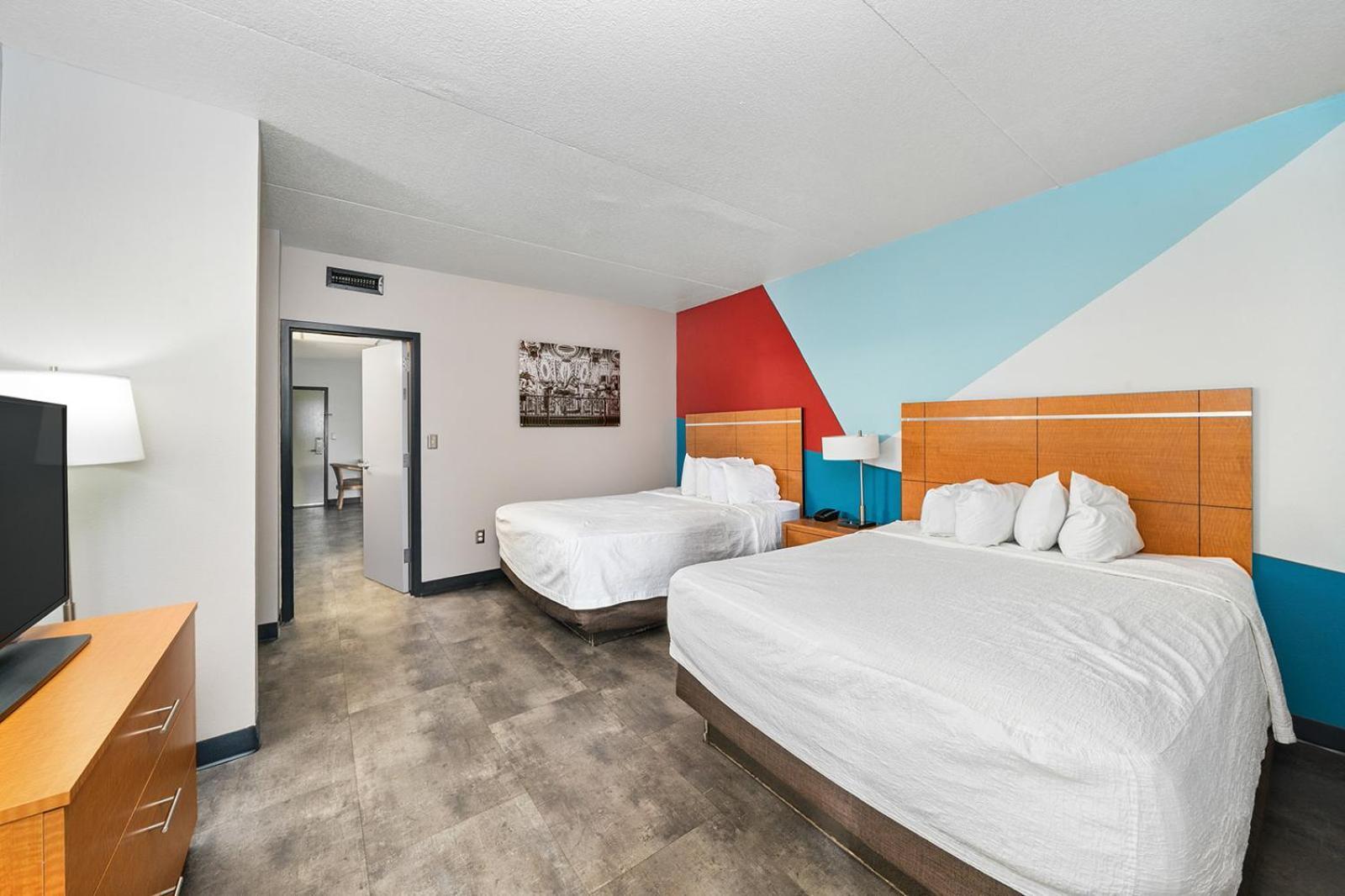 Adventureland Inn Алтуна Экстерьер фото